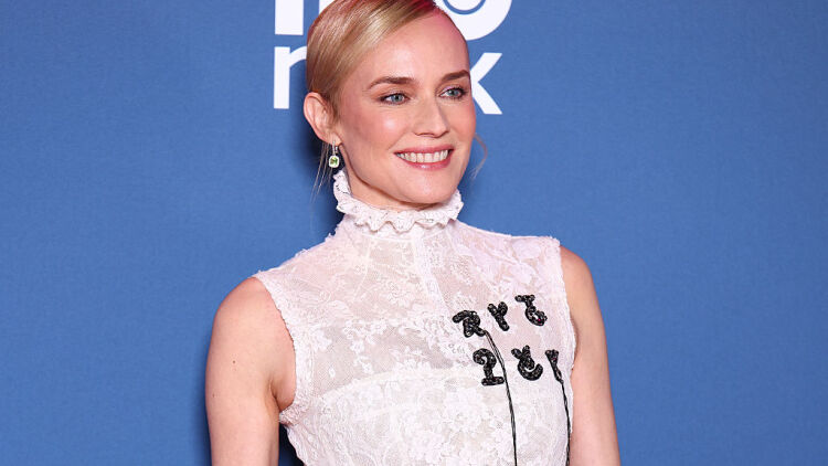 Η Νταϊάν Κρούγκερ λέει πως τώρα υπάρχουν περισσότερες ευκαιρίες για γυναίκες της ηλικίας της