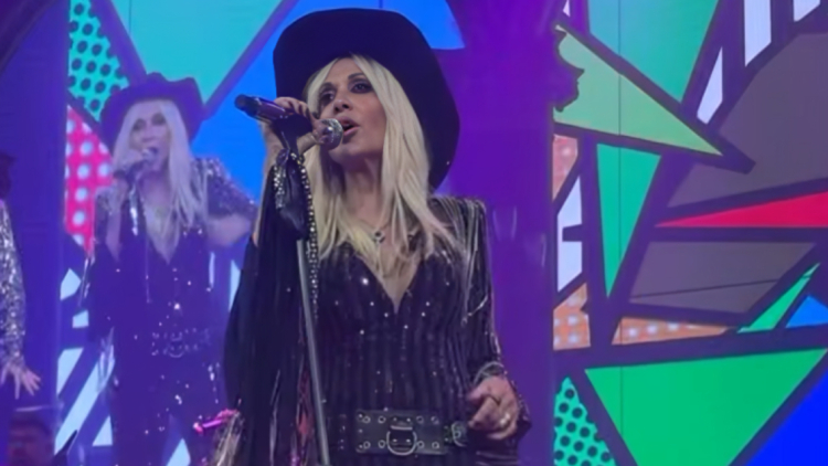 Η Άννα Βίσση έκανε πρεμιέρα στο Hotel Ermou για δέκατη σεζόν - Δείτε βίντεο