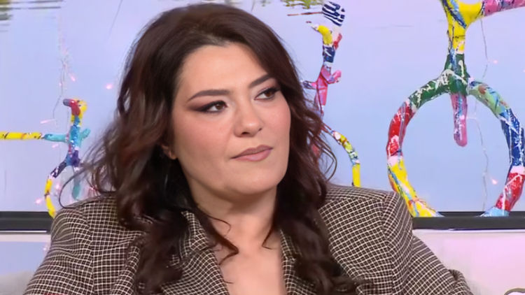 Κατερίνα Ζαρίφη για τον σύντροφό της: Δεν ζούμε σαν παντρεμένοι, δεν έχω φανταστεί ποτέ τον εαυτό μου με νυφικό
