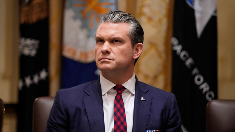 Υποχρεωτικές εξετάσεις για έλλειψη τεστοστερόνης στο αμερικανικό στράτευμα διέταξε ο Χέγκσεθ
