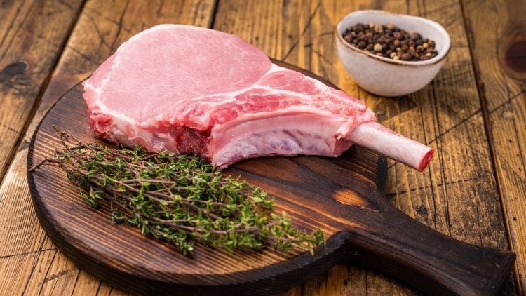 Χοιρινό κρέας για κάθε συνταγή: Πώς να διαλέξουμε σωστά το κομμάτι (+ τιμές)
