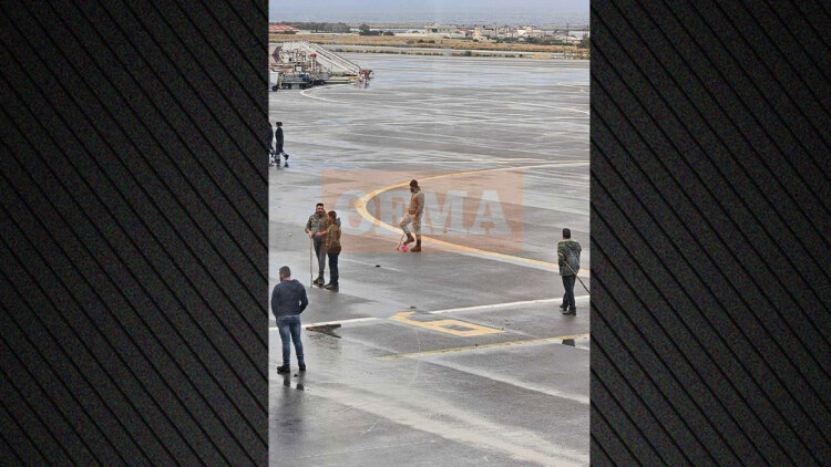 Αγρότες εισέβαλαν στο αεροδρόμιο Ηρακλείου και παίζουν ποδόσφαιρο στην πίστα - Διακοπή πτήσεων και στα Χανιά