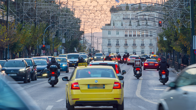 Τέλη κυκλοφορίας 2026: Απλήρωτα 9 στα 10 ευρώ 23 μέρες πριν τη λήξη, τέλος το «πέναλτι» 100% αλλά και οι παρατάσεις