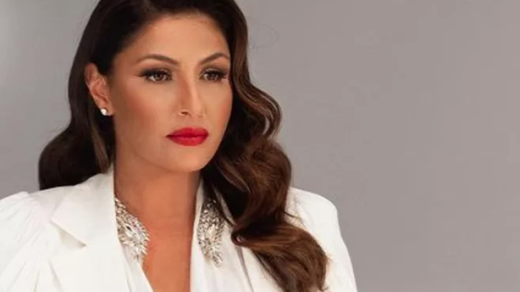 Έλενα Παπαρίζου: Άγνωστο πόσες μέρες θα μείνει στο νοσοκομείο - Δεν θα συμμετάσχει στο αποψινό γύρισμα του «The Voice», ακυρώνεται  η αυριανή συναυλία της στο Περιστέρι 