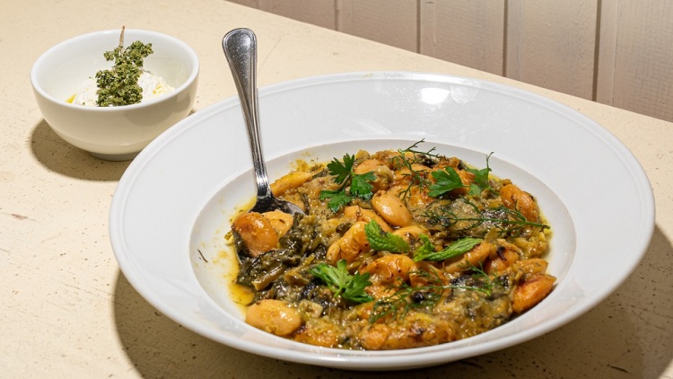 Γίγαντες φούρνου με σπανάκι και ξινοτύρι από τον Γιάννη Μούσιο
