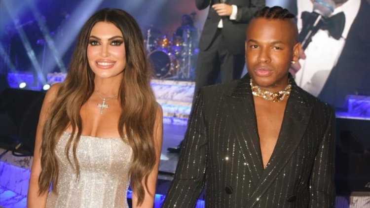 Fancy James: Πρέπει να μάθω ελληνικά για να κοιτάξω για Έλληνες άντρες, είπε ο στιλίστας της Κίμπερλι Γκιλφόιλ