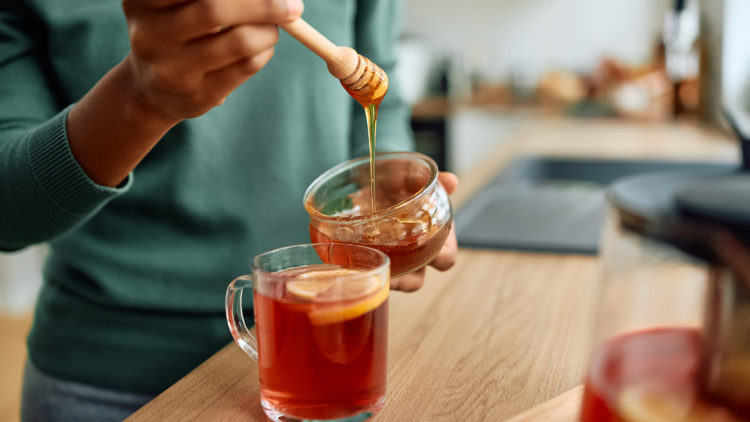 Κίνδυνος με νοθευμένο μέλι από Τουρκία και Κίνα – Πώς στήνεται η απάτη