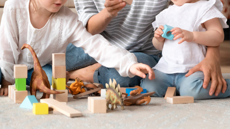 Νταντά δηλητηρίαζε τους εργοδότες της λόγω αντισημιτισμού, δικάζεται στη Γαλλία