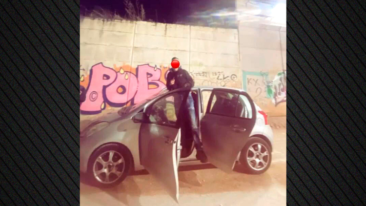 Τα βίντεο με τις πόζες με μαχαίρι και την προκλητική ομολογία στο TikTok ενός εκ των δραστών της επίθεσης στον 14χρονο στον Χολαργό