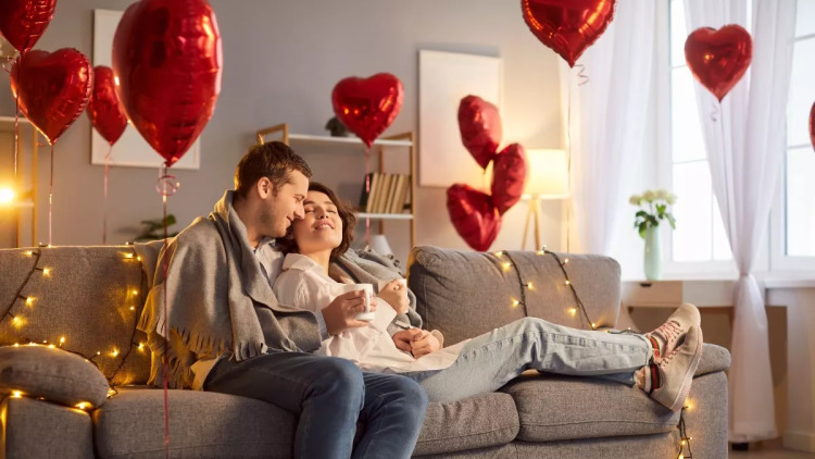 6 τρόποι να αναθερμάνετε τη σχέση σας όταν η «σπίθα» έχει σβήσει
