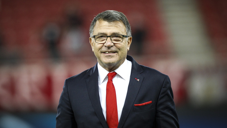 Επέστρεψε στους πάγκους ο Τάκης Λεμονής: Υπέγραψε στη Ραντνίτσκι Νις της Σερβίας 