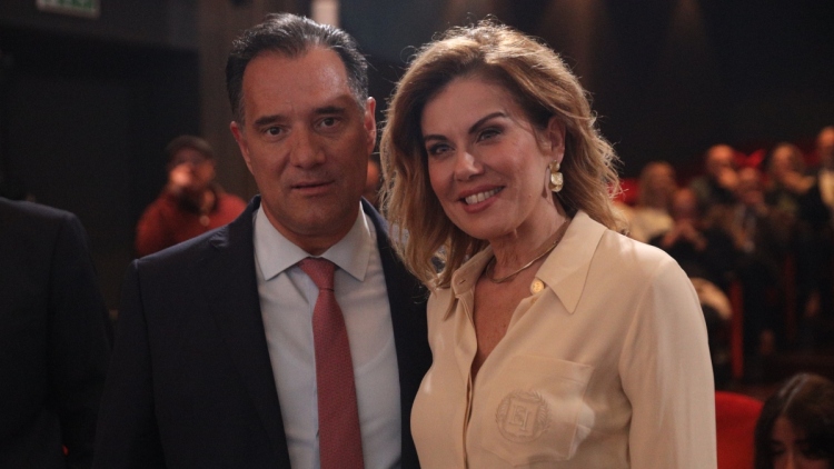 Το βίντεο με τη δήθεν απαγωγή της Μανωλίδου στη δίκη της Novartis και ο διάλογος Γεωργιάδη - Δεστεμπασίδη