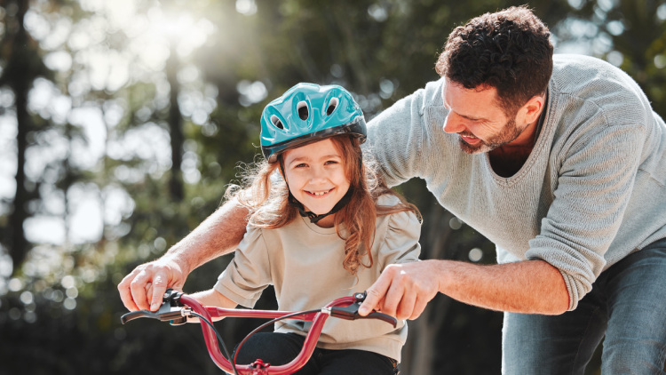 Πώς η σχέση πατέρα-κόρης διαμορφώνει αυτοπεποίθηση και συναισθηματική ασφάλεια
