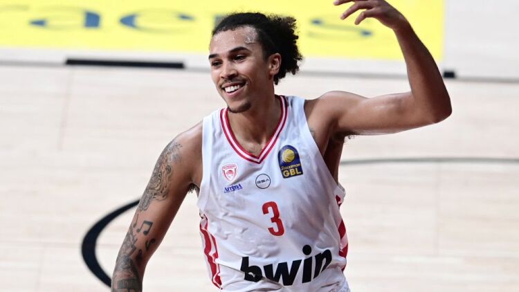 Ολυμπιακός: Νέα ατυχία με Γουόρντ που τέθηκε νοκ άουτ για τον επόμενο μήνα