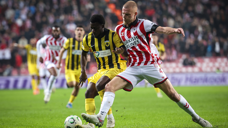 Σαμσουνσπόρ - ΑΕΚ 1-0 (ημίχρονο): Live η αναμέτρηση για το Conference League, δείτε το γκολ