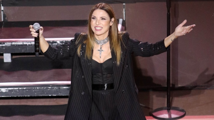 Η Ευρυδίκη ακυρώνει όλες τις εμφανίσεις της εξαιτίας ενός προβλήματος υγείας