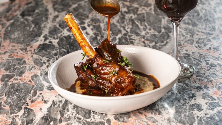 10 σεφ μάς μαγειρεύουν τις αγαπημένες τους συνταγές