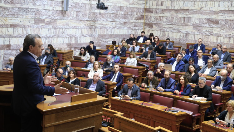 Βίοι παράλληλοι μεταξύ «Ιθάκης» και ΣΥΡΙΖΑ: Στην Αθήνα ο Φάμελλος, στην Πάτρα ο Τσίπρας, όλο το παρασκήνιο της συνεδρίασης της ΚΟ
