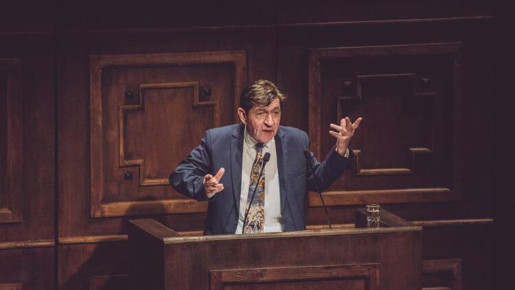 Γεράσιμος Σκιαδαρέσης: Θα καταγγείλει τα θανάσιμα αμαρτήματα των πολιτικών από το βήμα του Ευρωπαϊκού Κοινοβουλίου