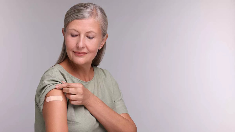 4 εμβόλια για έναν ασφαλή χειμώνα χωρίς επικίνδυνες αναπνευστικές λοιμώξεις – Πλήρης οδηγός πρόληψης
