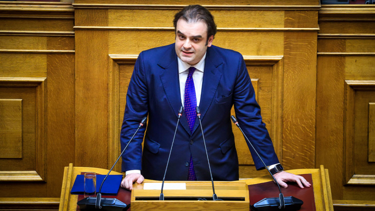 Η εκλογή είναι πρωτίστως νίκη της Πατρίδας που γνώρισε δυσκολίες και προκλήσεις,  είπε από το βήμα της Βουλής ο Κυριάκος Πιερρακάκη