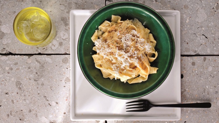 Χυλοπίτες χειροποίητες με καμένο βούτυρο

