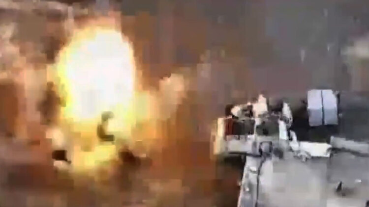 Δείτε βίντεο: Η στιγμή που διοικητής της Χαμάς σκοτώνεται στη Γάζα από ισραηλινό χτύπημα