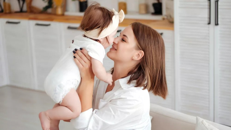 «Πίσω από τις ειδήσεις υπάρχουν άνθρωποι»:  Γιατί η υπόθεση του Δανού δότη απαιτεί προσοχή, σύμφωνα με μια καθηγήτρια Γενετικής
