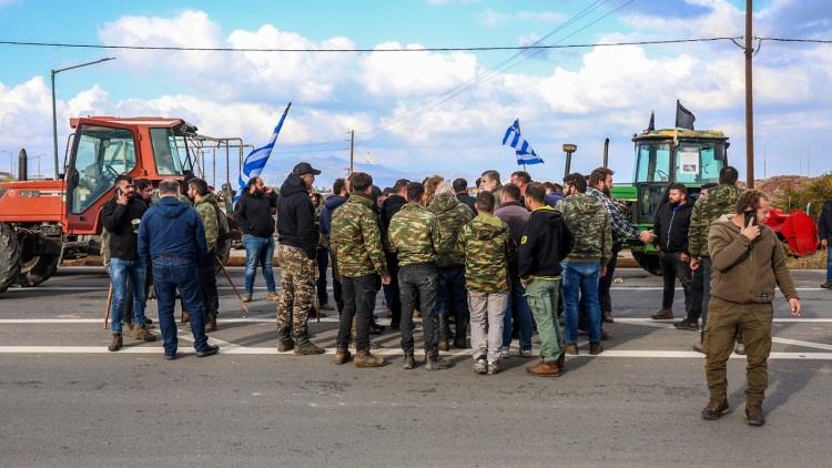 Τα αιτήματά τους στέλνουν σήμερα οι αγρότες αφού είπαν όχι στη συνάντηση της Δευτέρας, αναμένεται απάντηση Μητσοτάκη