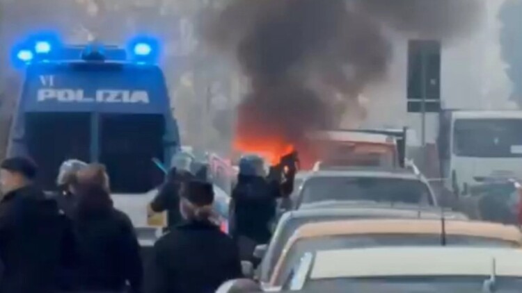 Τζένοα - Ίντερ: Άγρια επεισόδια στους δρόμους πριν την έναρξη της αναμέτρησης, δείτε βίντεο