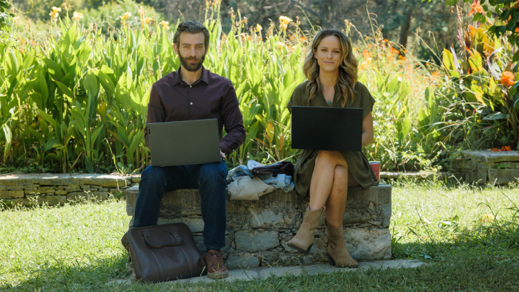 Ανήμερα τα Χριστούγεννα η πρεμιέρα της ταινίας «Ο Έρωτας γράφεται…» 