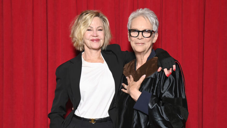 Η Τζέιμι Λι Κέρτις για τη φιλία της με τη Μέλανι Γκρίφιθ: «Κάποια πράγματα δεν πρέπει να λέγονται»