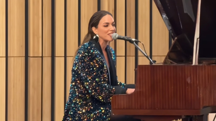 Η Κατερίνα Στικούδη επίτιμη καλεσμένη του προξενείου της Ακτής Ελεφαντοστού