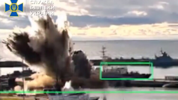 Η Ουκρανία κατέστρεψε ρωσικό υποβρύχιο στο λιμάνι του Νοβοροσίσκ
