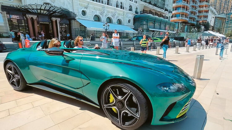 Στέφανος Τσιτσιπάς: Στον κατήφορο με 213 χλμ./ώρα 