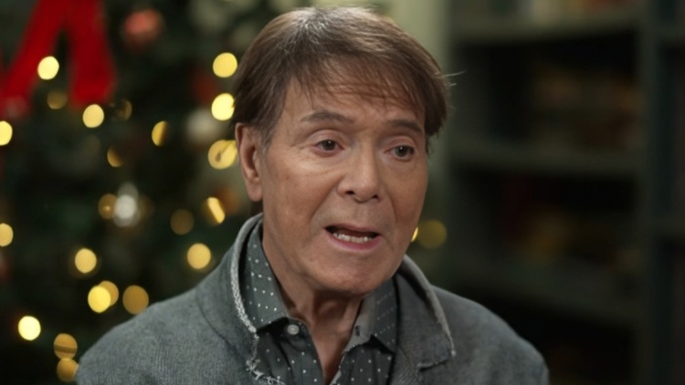 Ο Κλιφ Ρίτσαρντ ανακοίνωσε ότι διαγνώστηκε πριν από έναν χρόνο με καρκίνο του προστάτη