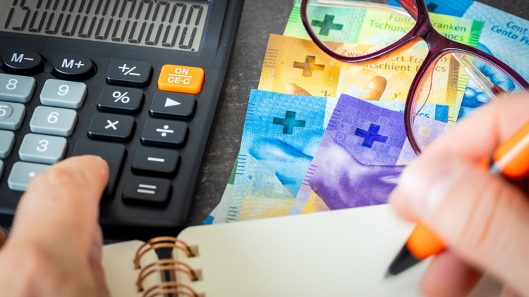 Reuters: Στην τελική ευθεία η ρύθμιση για τα δάνεια σε ελβετικό φράγκο, έρχεται έκπτωση ισοτιμίας έως 50%