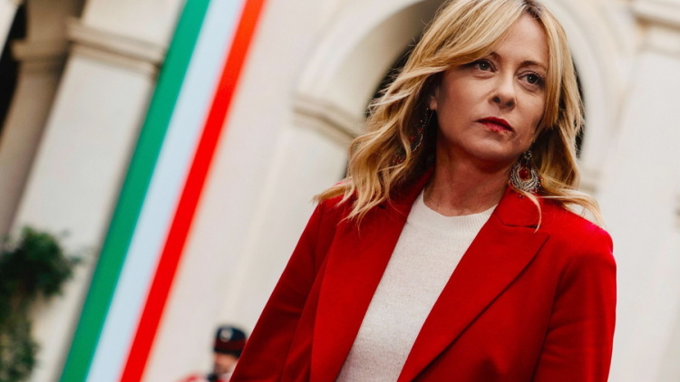 Η δύναμη των στρατών είναι το ισχυρότερο μέσο ενάντια στους πολέμους, λέει η Μελόνι