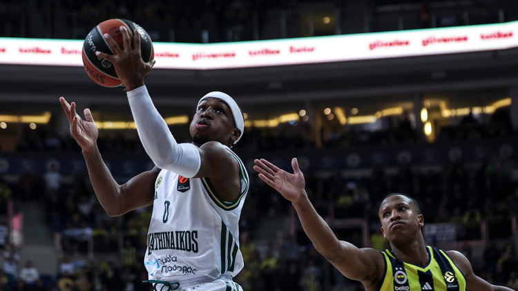 Φενέρμπαχτσε-Παναθηναϊκός 43-41 (Γ' περίοδος): Σκληρή μάχη στην Πόλη, live η αναμέτρηση για την Euroleague
