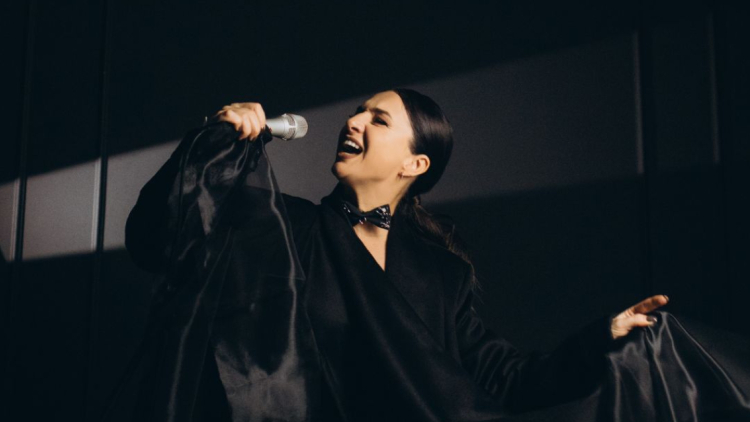 Eurovision: Τραγουδίστρια αποχωρεί από τον τελικό της Μολδαβίας, λόγω ίδιου τραγουδιού με άλλη διαγωνιζόμενη