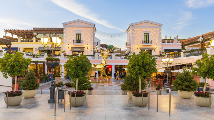 Η μαγεία των Χριστουγέννων ζωντανεύει  στα εμπορικά κέντρα της LAMDA Development