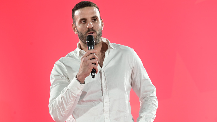 Με ανάρτηση παρουσιάστηκε ο Παππάς και συνεχίζει να προκαλεί: Αντέδρασα λάθος, δεν θα αναλύσω σε ποια κατάσταση ήταν ο δημοσιογράφος