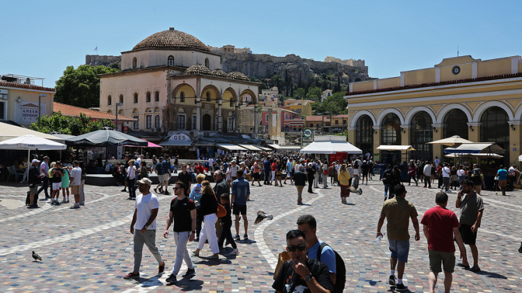 Ξεκινούν οι εργασίες στην πρόσοψη του κτιρίου του σταθμού Μοναστηράκι