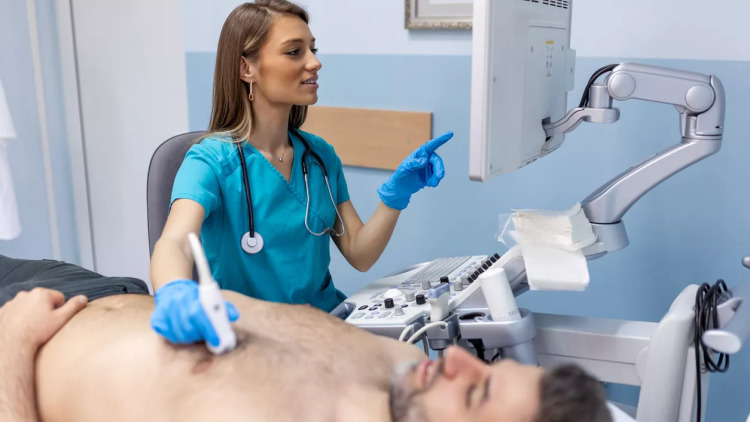 Στεφανιαία νόσος: Διερεύνηση με αξονική στεφανιογραφία ή stress echo; Ο καρδιολόγος λύνει το δίλημμα
