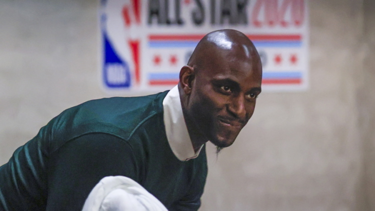 NBA: Οι Τίμπεργουλβς αποσύρουν τη φανέλα του Κέβιν Γκαρνέτ, αναλαμβάνει πόστο στη διοίκηση των «Λύκων»