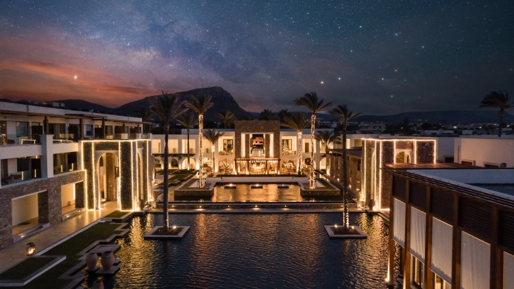 Amirandes: Αναδεικνύει την Κρήτη σε κορυφαίο προορισμό και για τις γιορτές
