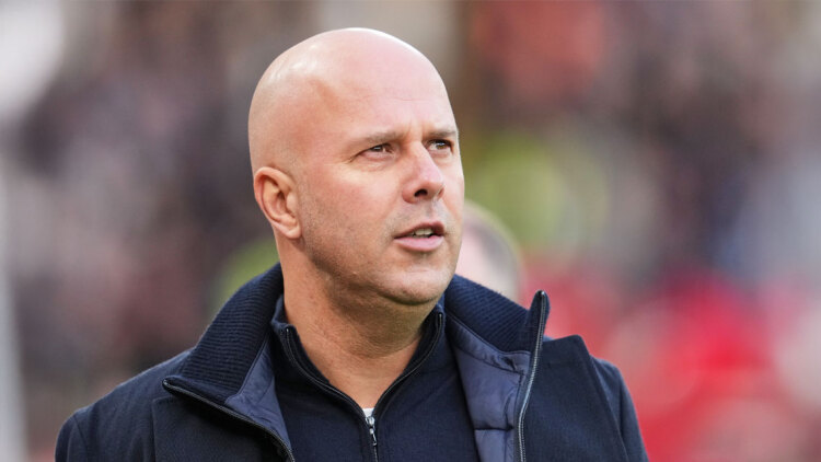 Ο Σλοτ πρώτο φαβορί για να φύγει από τη Λίβερπουλ – Το ανεξήγητο με Αμορίμ και τι δείχνουν τα προγνωστικά των «μπουκς»