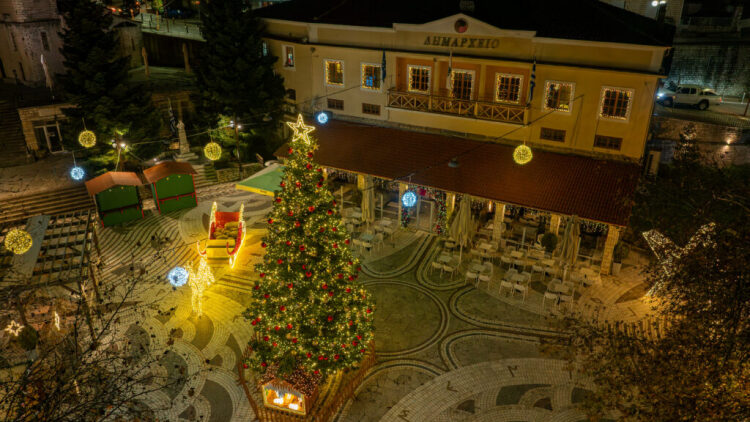 Αποστολή στην Ευρυτανία: Γιορτινό ταξίδι στο Καρπενήσι, τον διαχρονικό χειμερινό προορισμό
