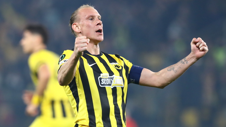 Ντομαγκόι Βίντα: O ήρωας της ΑΕΚ που αποδεικνύει ότι η ηλικία είναι απλά ένας αριθμός, βίντεο και φωτογραφίες 