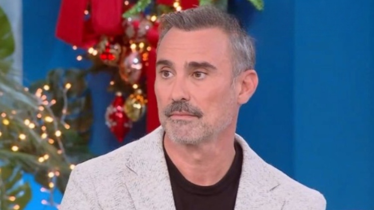 Γιώργος Καπουτζίδης: Το «Παρά Πέντε» ήταν η παρέα που δεν είχα στη μοναχική εφηβεία μου, σας έδωσα την καρδιά μου